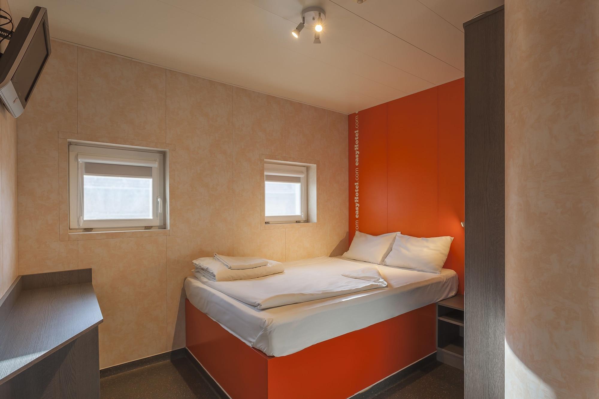 Easyhotel Budapest Oktogon Exterior foto