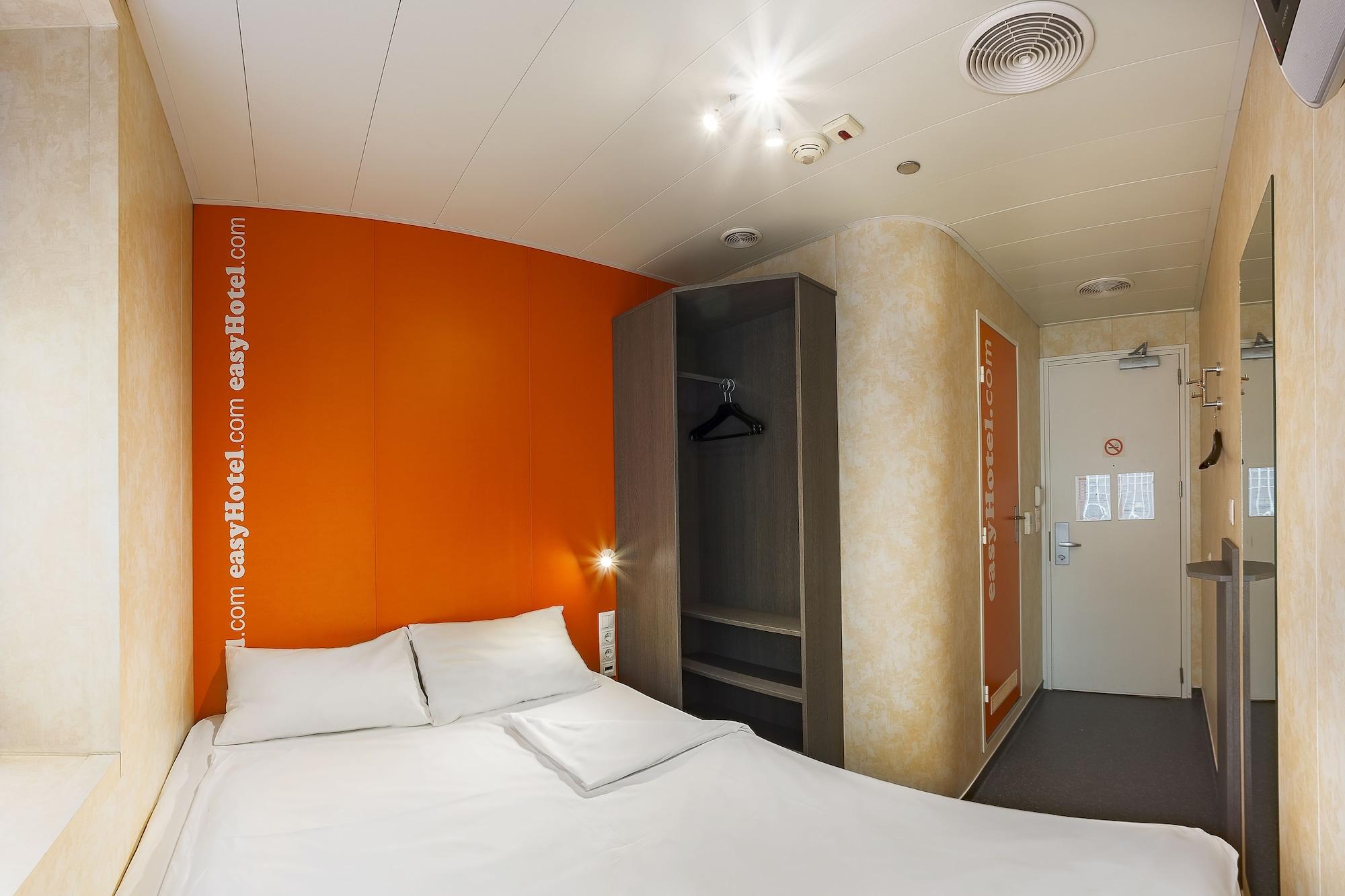 Easyhotel Budapest Oktogon Exterior foto