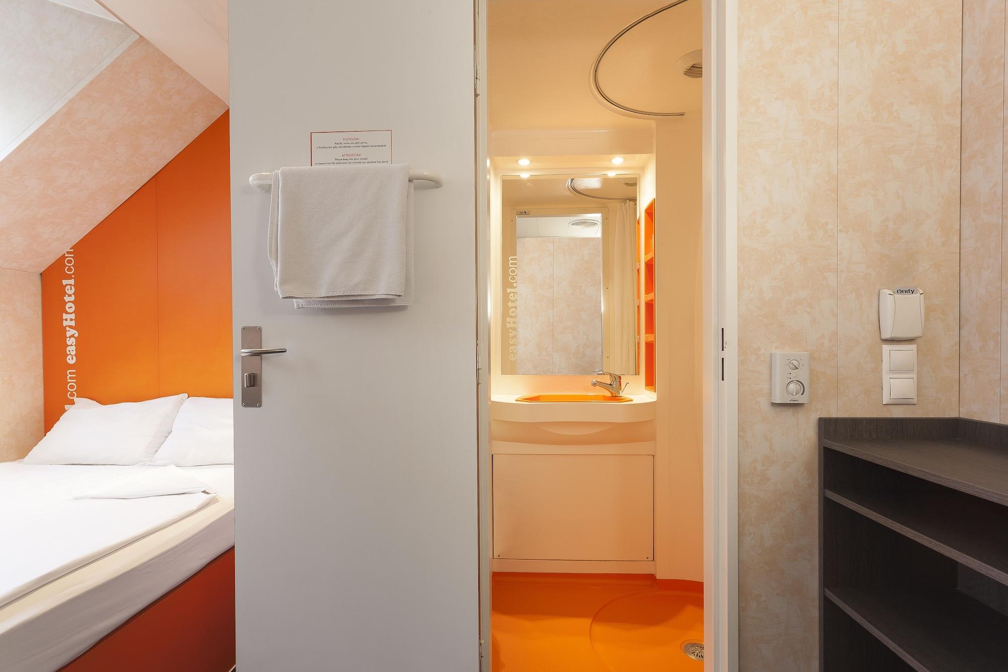 Easyhotel Budapest Oktogon Exterior foto