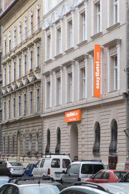 Easyhotel Budapest Oktogon Exterior foto