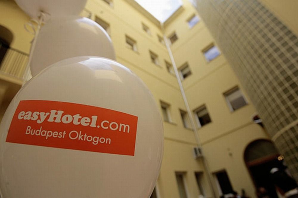 Easyhotel Budapest Oktogon Exterior foto